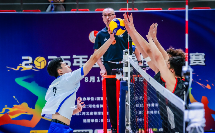 北京男排和, 认为扣球是, https