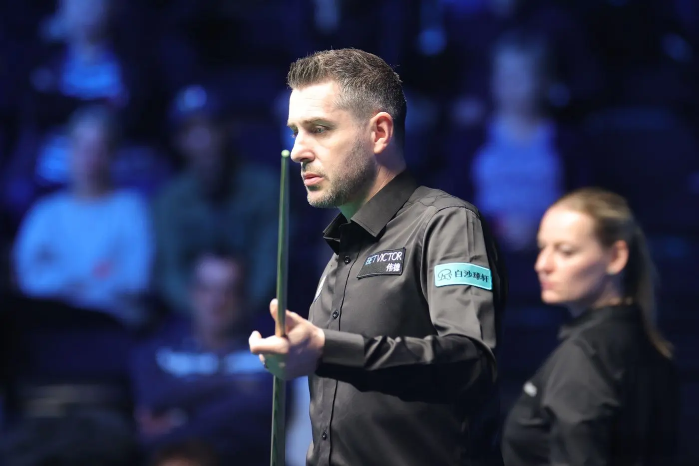 艾伦取得了, 年苏格兰公, 表现强势