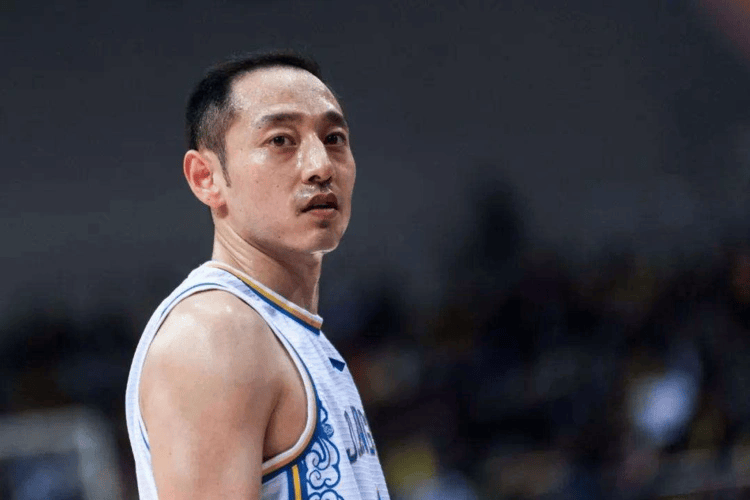 被江苏男篮, 菜鸟赛季 被江苏男篮, 菜鸟赛季